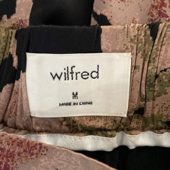 ❗️SOLD❗️Aritzia Wilfred Black Floral Satin Ankle Faun Pants Size M - Picture 8 of 10